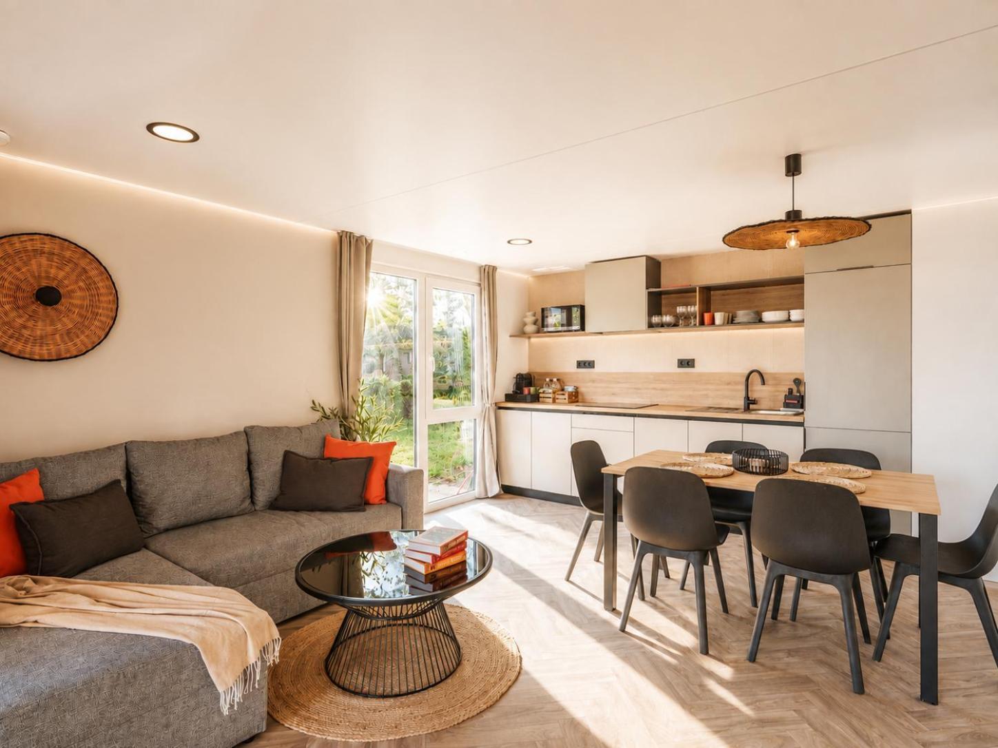 Grand Premium Three-Bedroom Camping home 61