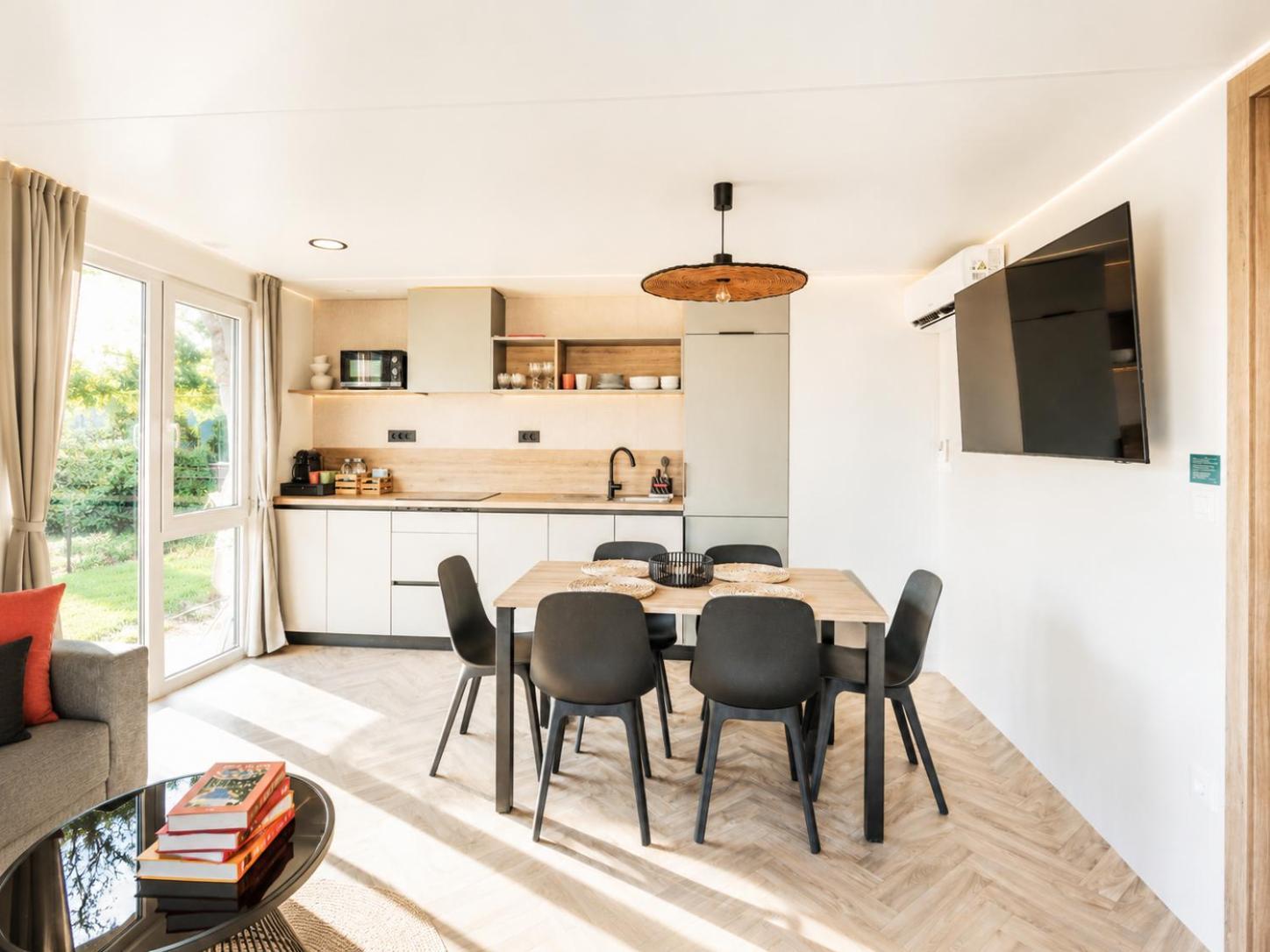 Grand Premium Three-Bedroom Camping home 61